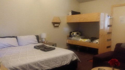 3 Hills At The Good Place - Darwin Holiday 3