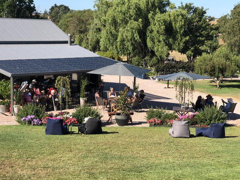 3 Willows Vineyard Cottage - Darwin Holiday 2