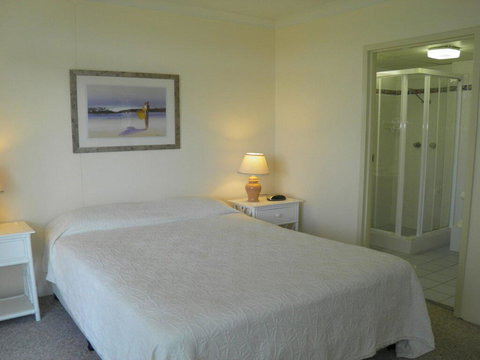 30 'The Commodore' 9-11 Donald Street - Fabulous 3 Bedroom 2 Bathroom 2 Carspaces - Darwin Holiday 1