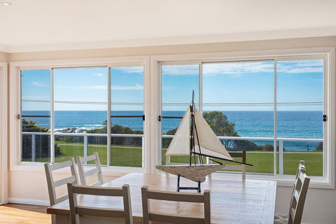 31 McMillan Crescent - Darwin Holiday 2