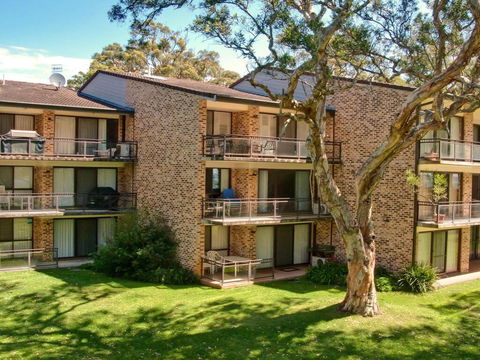 32 'Bay Parklands', 2 Gowrie Avenue - Fantastic Unit With Air Conditioning, Pool, Tennis Court & Spa - Darwin Holiday 3