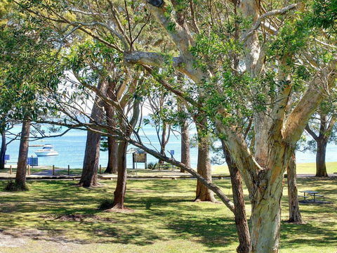32 'Bay Parklands', 2 Gowrie Avenue - Fantastic Unit With Air Conditioning, Pool, Tennis Court & Spa - Darwin Holiday 0