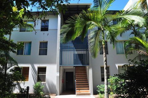 32/15 Rainbow Shores - Unit Overlooking Bushland With Shared Swimming Pool, Spa And Tennis Court - Darwin Holiday 0