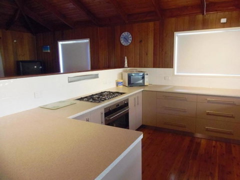 33 Cooloola Drive - Rainbow Beach, Walk To The Beach, Pet Friendly - Darwin Holiday 1