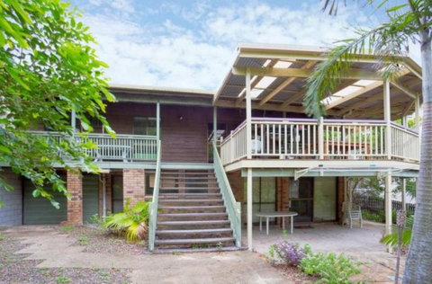 33 Cooloola Drive - Rainbow Beach, Walk To The Beach, Pet Friendly - Darwin Holiday 0