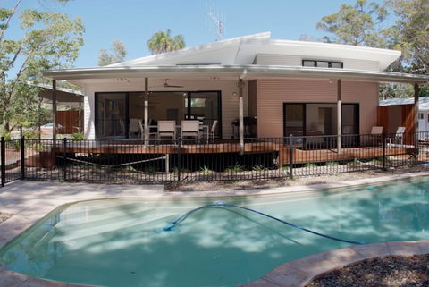 33 Esprit Drive - Rainbow Shores, Style, Comfort And Relaxation, Pets Welcome, Pool - Darwin Holiday 0