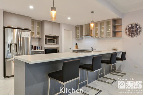 34 Madaffari Drive - Pool - Darwin Holiday 3