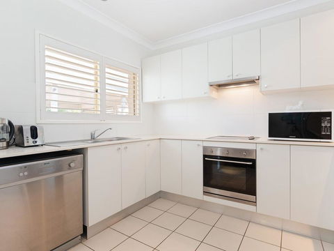 356 ' Oaks Pacific Blue', 265 Sandy Point Rd - Air Conditioned, Direct Pool Access And Suited For Disability - Darwin Holiday 3
