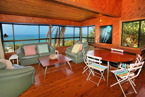 38 Pacific Terrace, Coolum Beach - Linen Supplied - Darwin Holiday 3