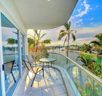3br Broadbeach Lakefront Apartment - Darwin Holiday