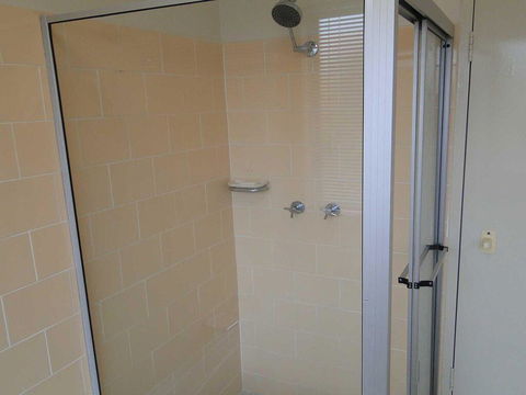 4 'Adriana', 83 Ronald Avenue - Open Plan Living With Backyard - Darwin Holiday 3