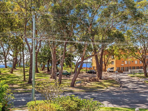 4 'Magnus Gardens', 7 Magnus St - Beautiful Air Conditioned Unit With Filtered Water Views & WIFI - Darwin Holiday 0