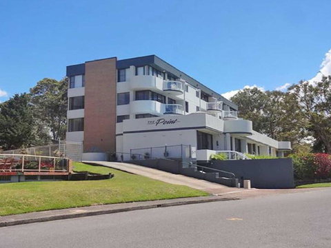 4 'The Point' 5-7 Mitchell Street- Stunnning Water Views With Air Conditioning - Darwin Holiday 1