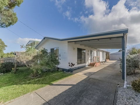 4 Lansell Road, Cowes - Darwin Holiday 2