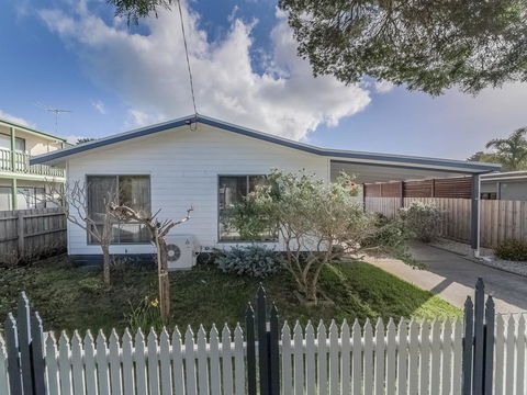 4 Lansell Road, Cowes - Darwin Holiday 3