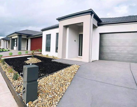 4Bed 2Bath Cozy Guesthouse In Tarneit - Darwin Holiday 1