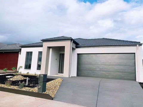 4Bed 2Bath Cozy Guesthouse In Tarneit - Darwin Holiday 0