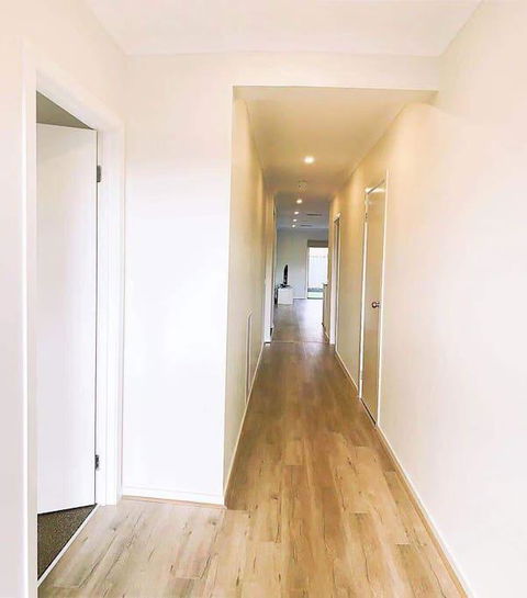 4Bed 2Bath Cozy Guesthouse In Tarneit - Darwin Holiday 3