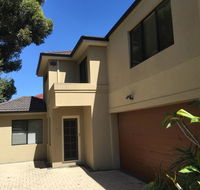4x3 Townhouse in Rivervale - Darwin Holiday