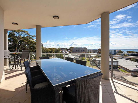 5 'Seaview' 9 Church Street - Huge Penthouse With Water Views And Lift - Darwin Holiday 3