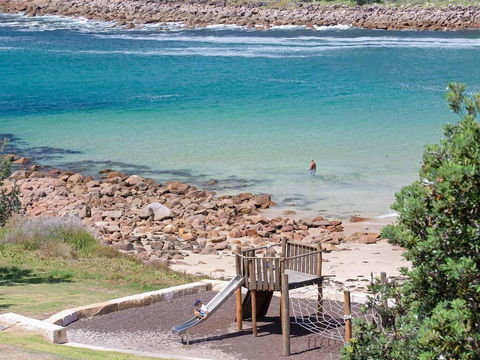 5 'The Outlook', 4 Ocean Parade - Overlooking Boat Harbour Beach And Ducted Air Conditioning - Darwin Holiday 3