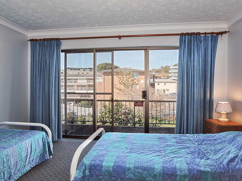 5 'Tradewinds' 110 Victoria Parade - Location Is Fantastic & Water Views - Darwin Holiday 3