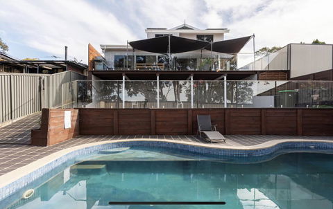 5 Bedroom With POOL And Studio Vues Relaxantes - Darwin Holiday 0