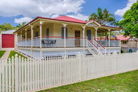 5 Bomburra Court - Rainbow Beach Ticks All The Boxes Pool Shed Fenced Yard Pet Friendly