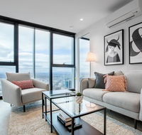 51 ModernGallery3Bd2Bth lv73 Free tram Mel CBD - Darwin Holiday
