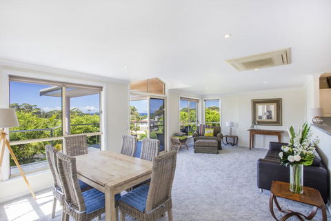 58 Seaview St - Summer Days - Darwin Holiday 2