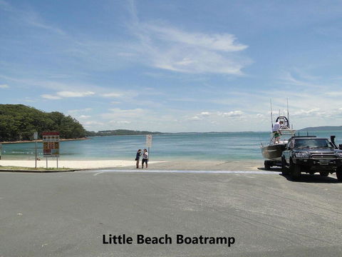 6 'Intrepid' 3 Intrepid Close - Right On The Waterfront - Darwin Holiday 1