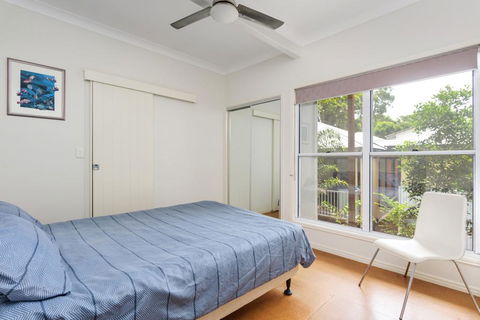 6 Ibis Court - Modern Tropical Family Home With Inground Swimming Pool & Outdoor Entertaining Area - Darwin Holiday 2