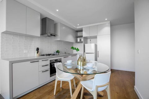61, Boutique One-bedroom, Boxhill Central, Mall - Darwin Holiday 2