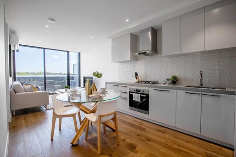 61, Boutique One-bedroom, Boxhill Central, Mall - Darwin Holiday 1