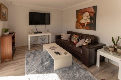 64 Marina Way, Mannum - Darwin Holiday 2