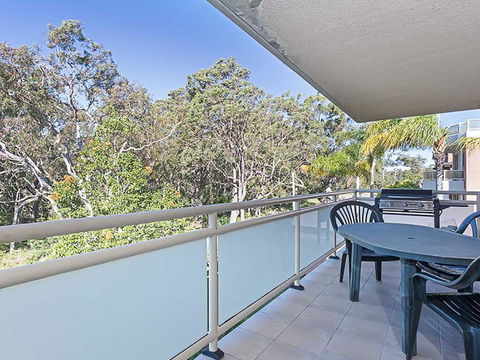 7 'Amaroo' 8 Ondine Close - Fantastic 2 Bedroom Unit So Close To The Waters Edge - Darwin Holiday 0
