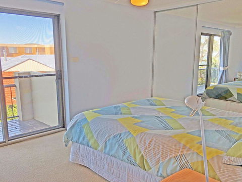 7 'Skyline' 12 Thurlow Avenue - Unit With A WOW Factor - Darwin Holiday 3