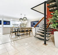 7 Bedroom Gold Coast Luxury Waterfront Home with Pool sleeps 20 - Darwin Holiday