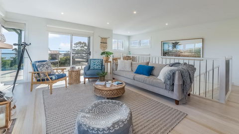 7 Graydens Road, Ventnor With Spectacular Views - Darwin Holiday 3