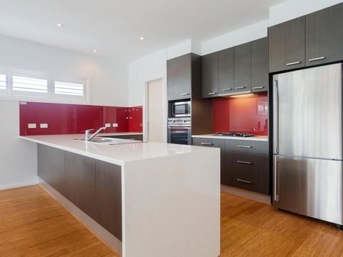 7 Judith Street - Stunning Duplex With Ducted Air - Darwin Holiday 2