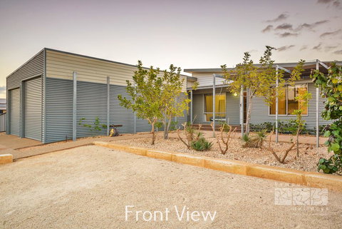 78 Madaffari Drive - PRIVATE JETTY And Pool - Darwin Holiday 3