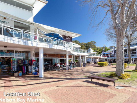 8 'Carrington' 15 Government Road - Spacious Unit With Air Conditioning And Lift - Darwin Holiday 3