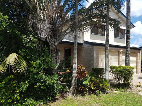 8 Hakea Place - Family Home On A Quiet Street, Close To Beach & Shops, Pet Friendly - Darwin Holiday 0