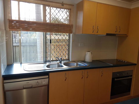 8 Hakea Place - Family Home On A Quiet Street, Close To Beach & Shops, Pet Friendly - Darwin Holiday 2