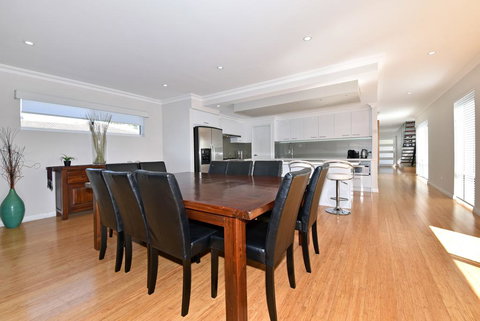 87A- Yokine - Darwin Holiday 1