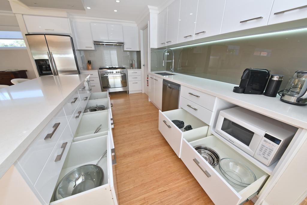 Joondanna WA Darwin Holiday