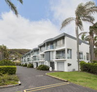 9 Cirrus  Fingal Bay - Darwin Holiday