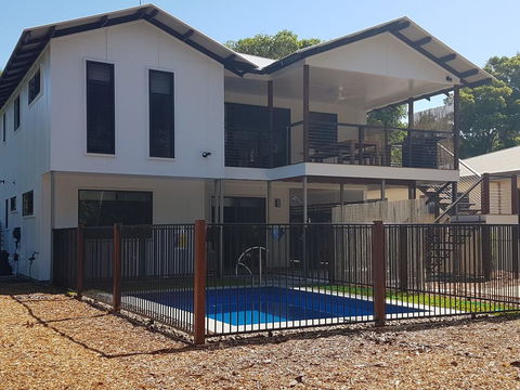 9 Ibis Court - Pool, Beach, Volleyball, Air Conditioning - Darwin Holiday 0