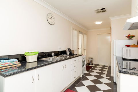 94Best Apartments - Darwin Holiday 2