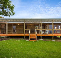 98 Ocean Parade - Rustic Log Cabin - Darwin Holiday